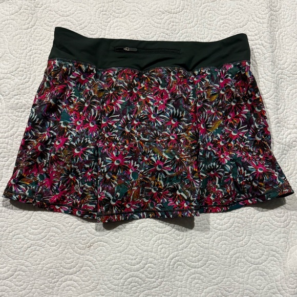 lululemon athletica Floral Multi Skirt - Picture 7 of 14
